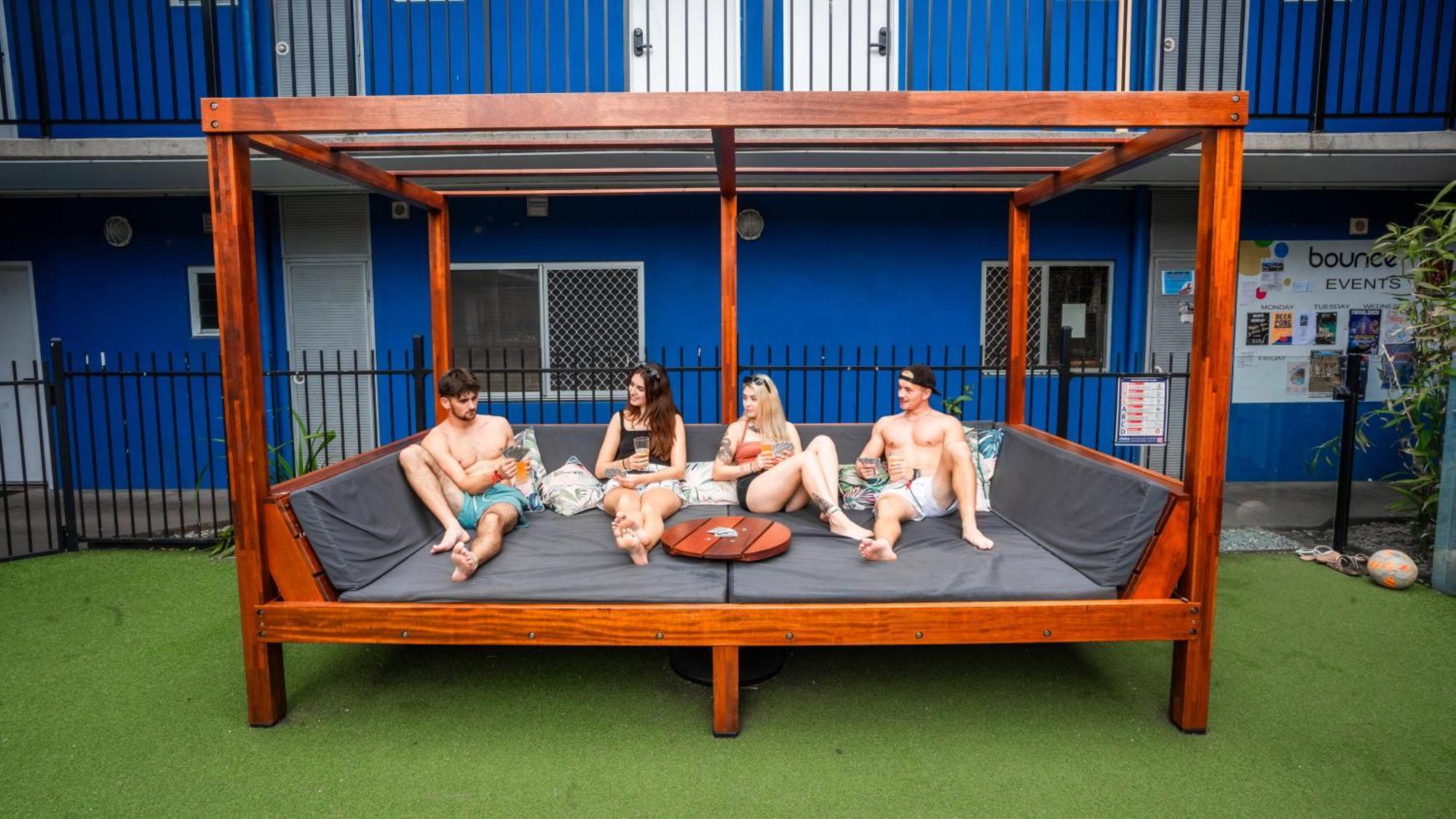Mad Monkey Jungle Hostel Cairns Kültér fotó